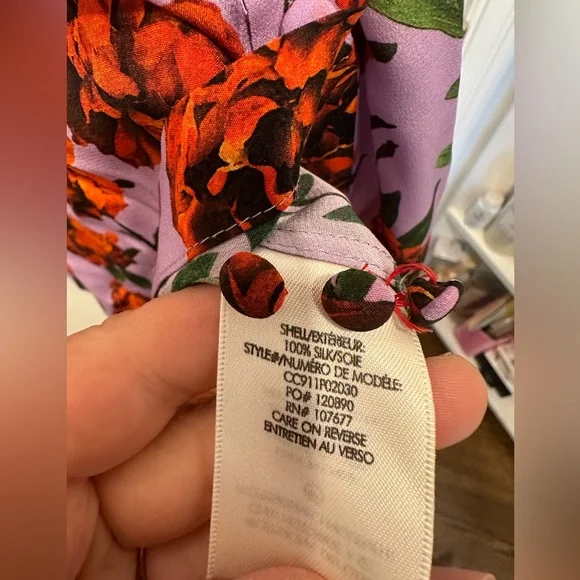 Alice + Olivia silk button up blouse - Picture 2 of 5